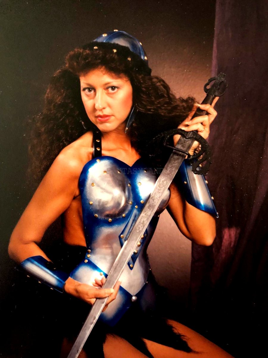 Warrior Woman Armor Costume Size SM Warrior Woman Armor Costume Size SM